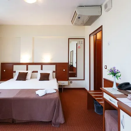 Hotel Nadejda
